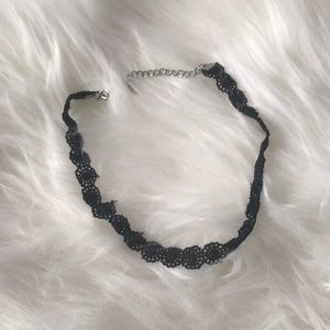 Black lace choker